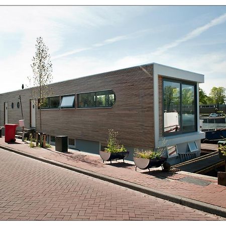 Private Guesthouse Bnb The Waterhouse Houseboat Amesterdão Exterior foto